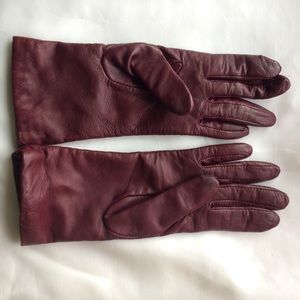 Barneys NY Leather Gloves with Cashmere lining.